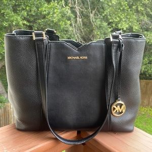 Michael Kors Black Purse 🖤